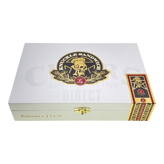 Knuckle Sandwich Connecticut Robusto