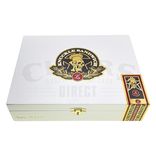 Knuckle Sandwich Connecticut Toro