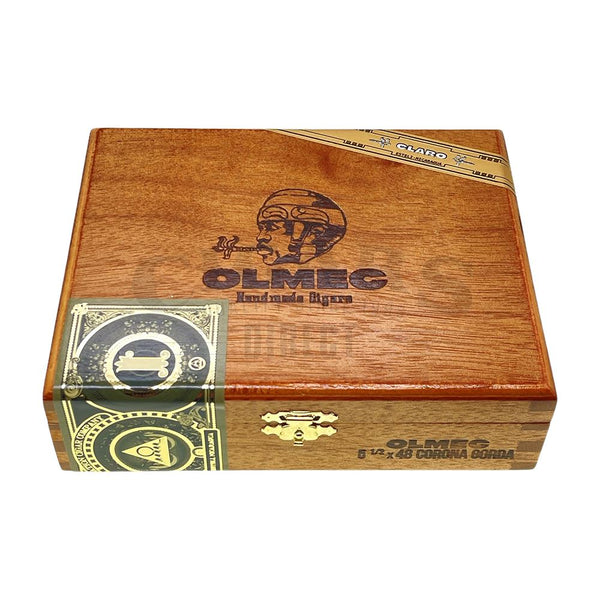 Foundation Olmec Claro Corona Gorda Closed Box