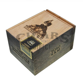 Foundation Cigar Co The Tabernacle Havana Seed Ct No142 Toro Box Closed
