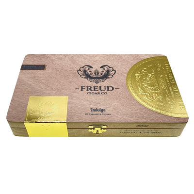 Freud Agape Robusto X Closed Box Front View