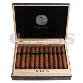 Jake Wyatt Usir Robusto Box Open