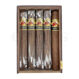La Gloria Cubana Serie R No.7 Open Box