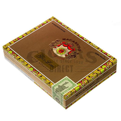 Macanudo Gold Label Lord Nelson Box Closed