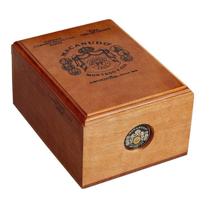 Macanudo Vintage 2006 Robusto Closed Box