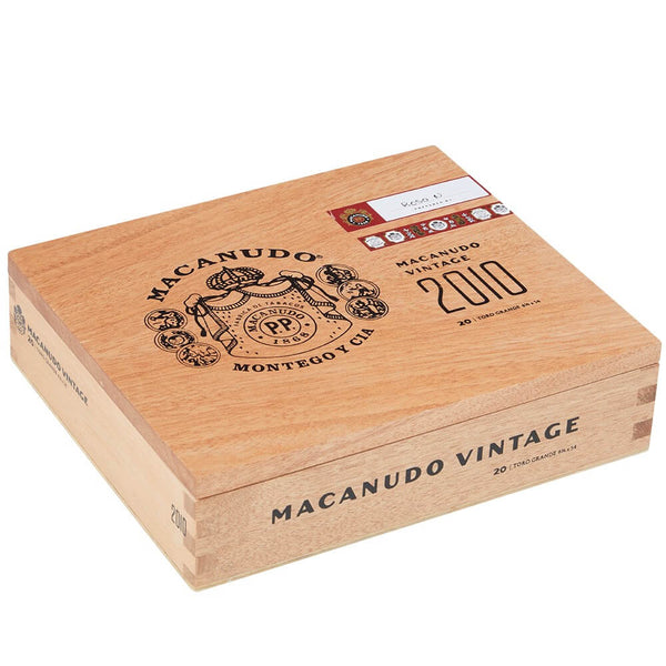 Macanudo Vintage 2010 Toro Grande Closed Box