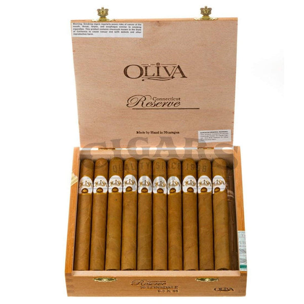 Oliva Connecticut Reserve Lonsdale Box Open