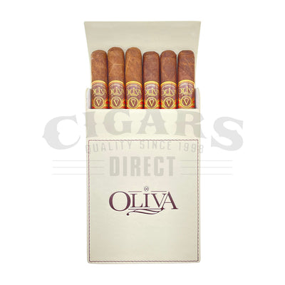 Oliva Light Leather and Hand Stiched Hard Cover Cigar Case with Cigars