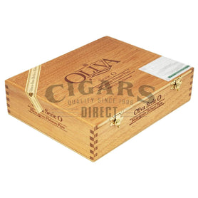 Oliva Serie O Churchill Closed Box