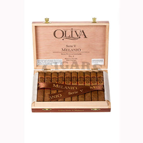 Oliva Serie V Melanio Petit Corona Box Open