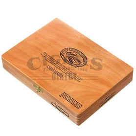 Padron 1964 Anniversary Piramide Natural Box Closed