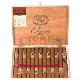 Padron 1964 Anniversary Piramide Natural Box Open