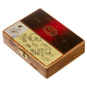 Padron Family Reserve No 85 Natural Box Closed