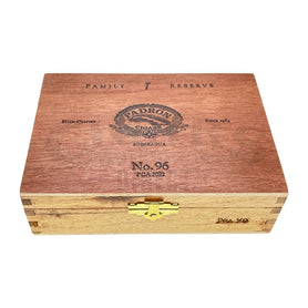 Padron Family Reserve No.96 Robusto Extra Natural Closed Box