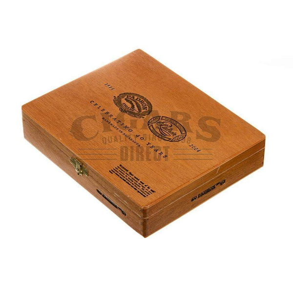 Padron Special Release 40Th Anniversary Natural Box Closed