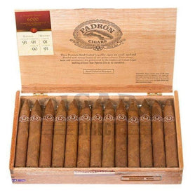 Padron Thousand Series 6000 Natural Box Open