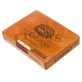 Padron Thousand Series Palmas Maduro Box Closed