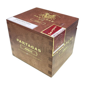 Partagas Anejo Petit Robusto Closed Box
