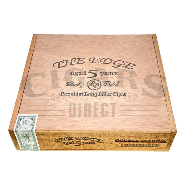 Rocky Patel The Edge Connecticut Double Corona Closed Box