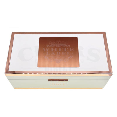 Rocky Patel White Label Robusto Plus Lighter Set Closed