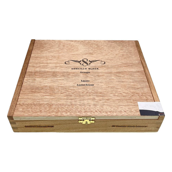 Sencillo Black Limited Release Lancero Closed Box