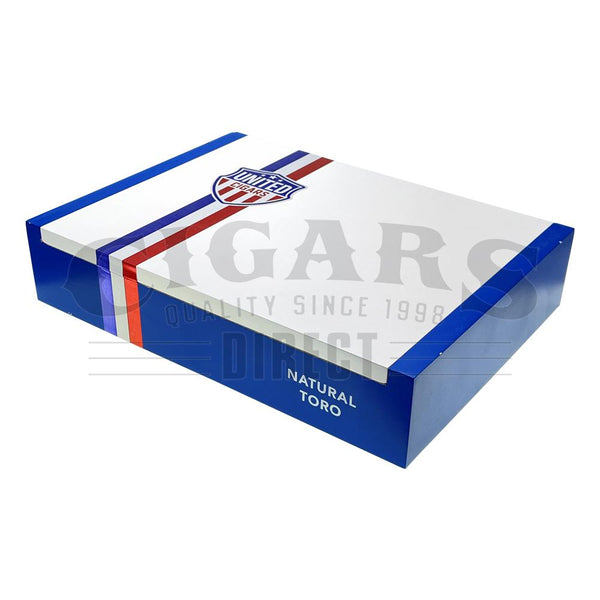 United Cigars Natural Toro Closed Box Angled