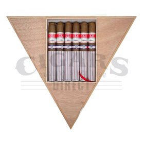 United Cigars Stadium Series II CLE Corojo 11/18 Open Box