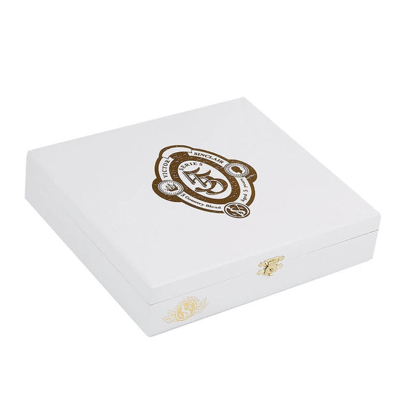 Victor Sinclair Serie 55 White Label Connecticut Robusto Closed Box